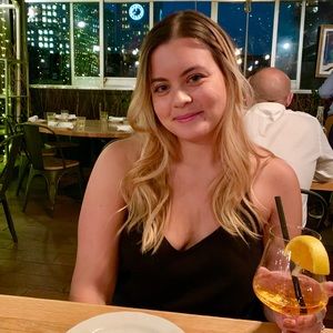 Meet your Posher, Isabella